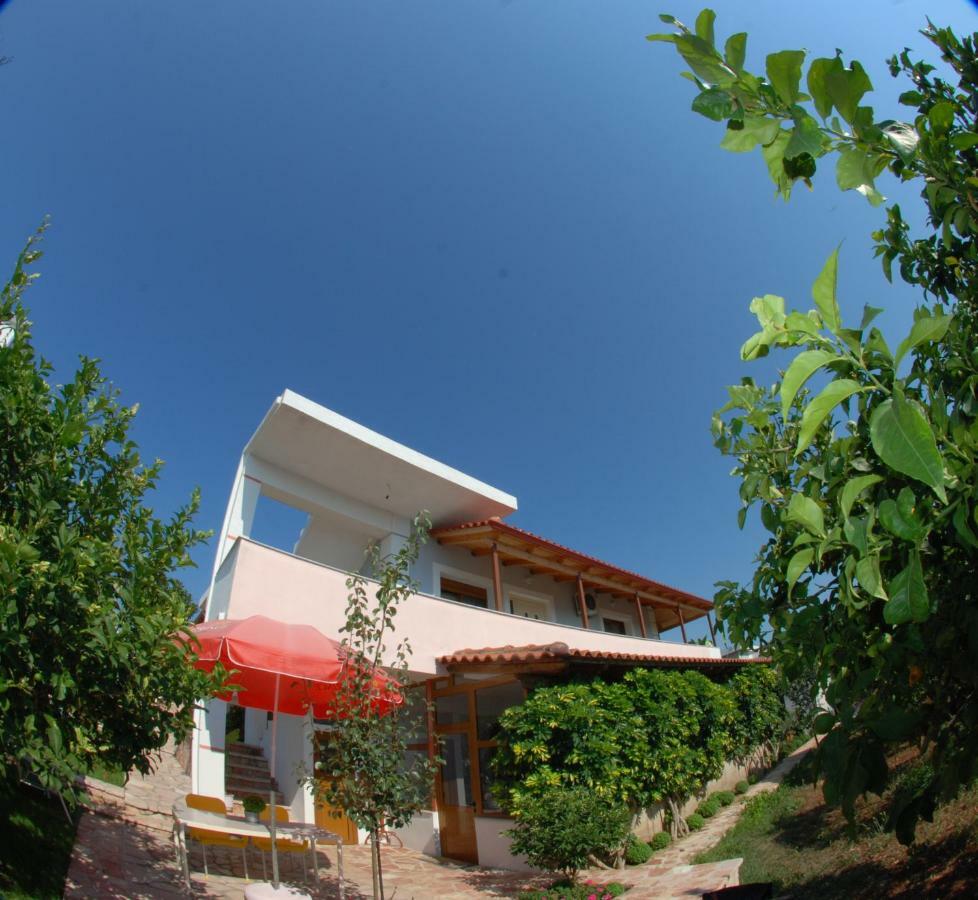 Natural Holiday Houses 사밀 외부 사진